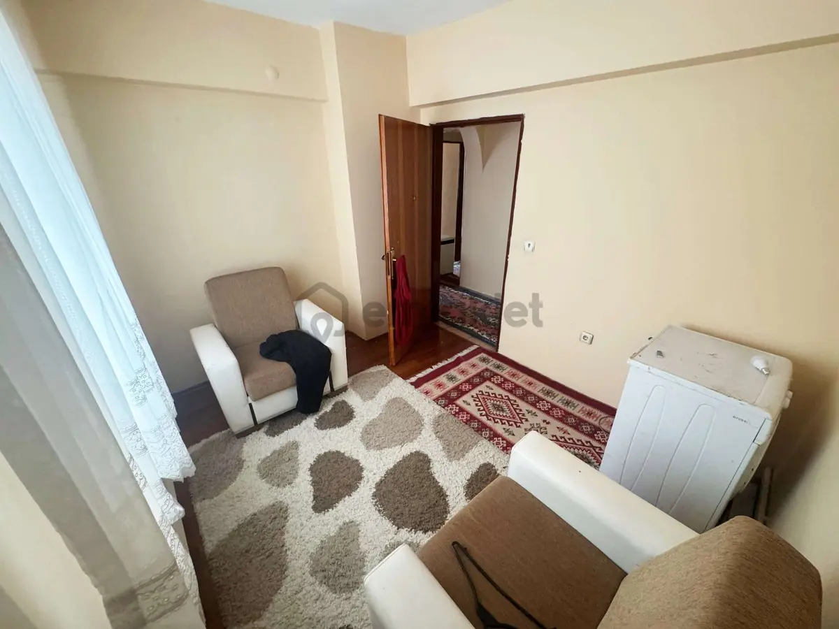Kafkaslar'da Cadde Üzeri Katta Daire! - 16