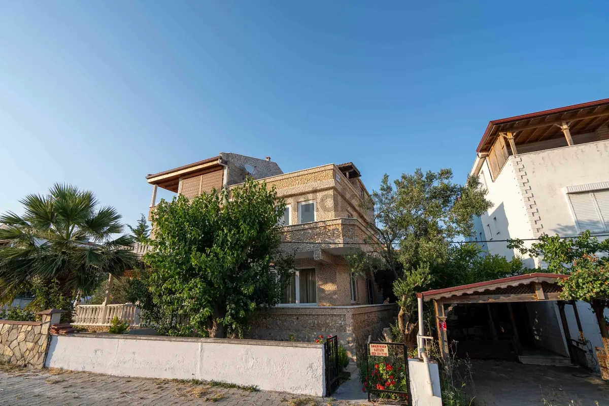 Ayvalık Sarımsaklı'da Muhteşem Konumda Satılık Villa - 8