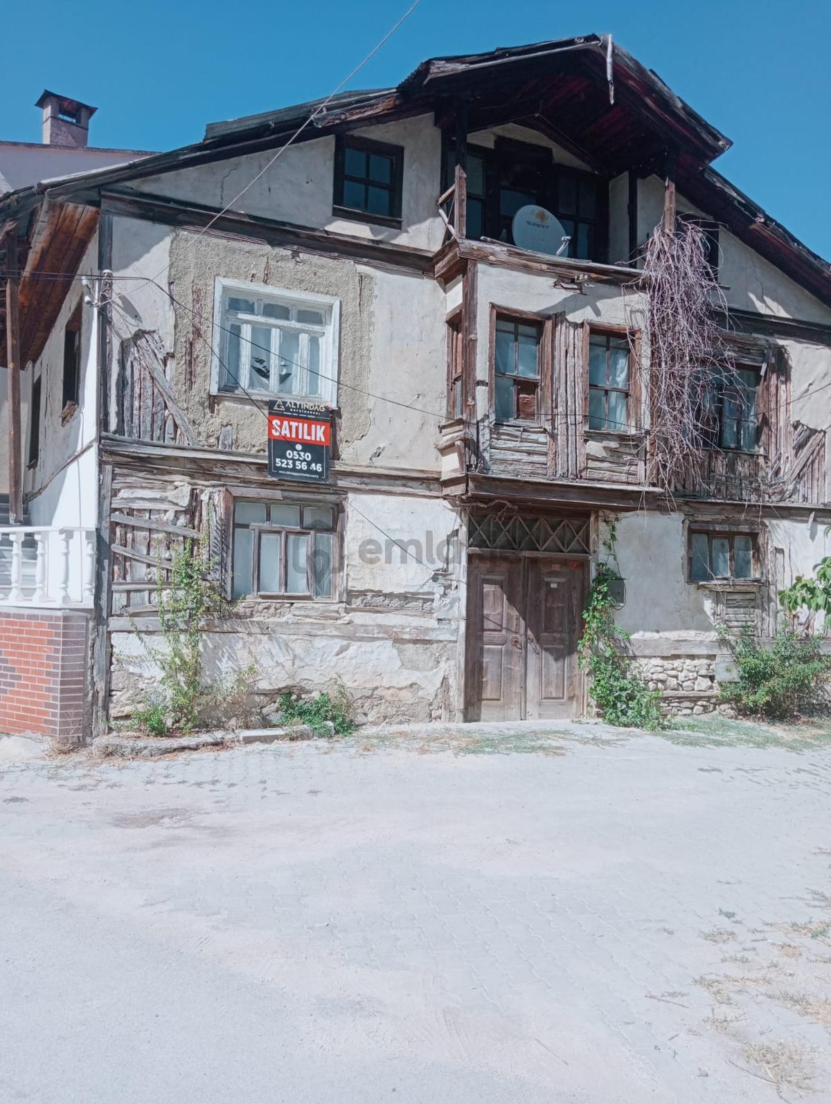 Mudurnu Hızırfakı Mh.de Müstakil 2 Katlı Ahşap Ev - 3