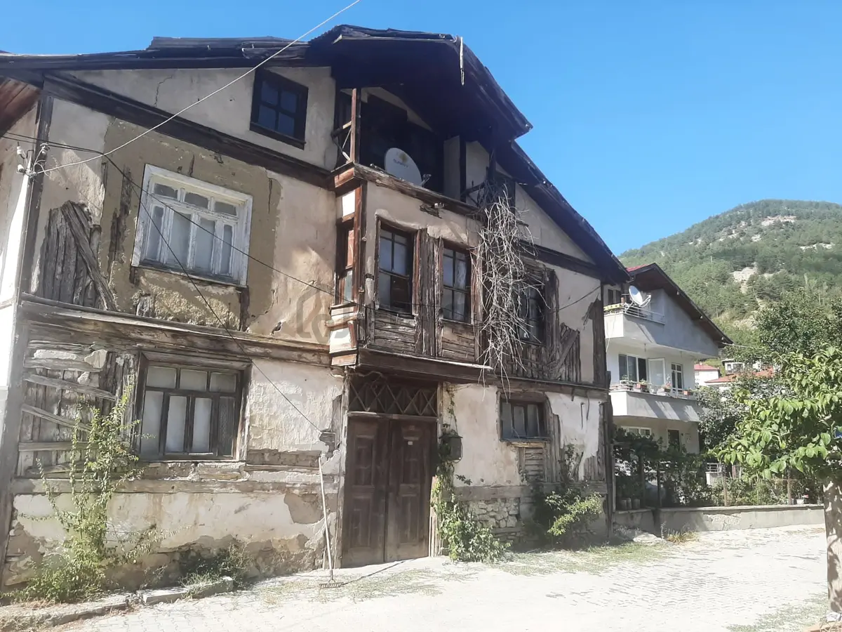 Mudurnu Hızırfakı Mh.de Müstakil 2 Katlı Ahşap Ev - 6
