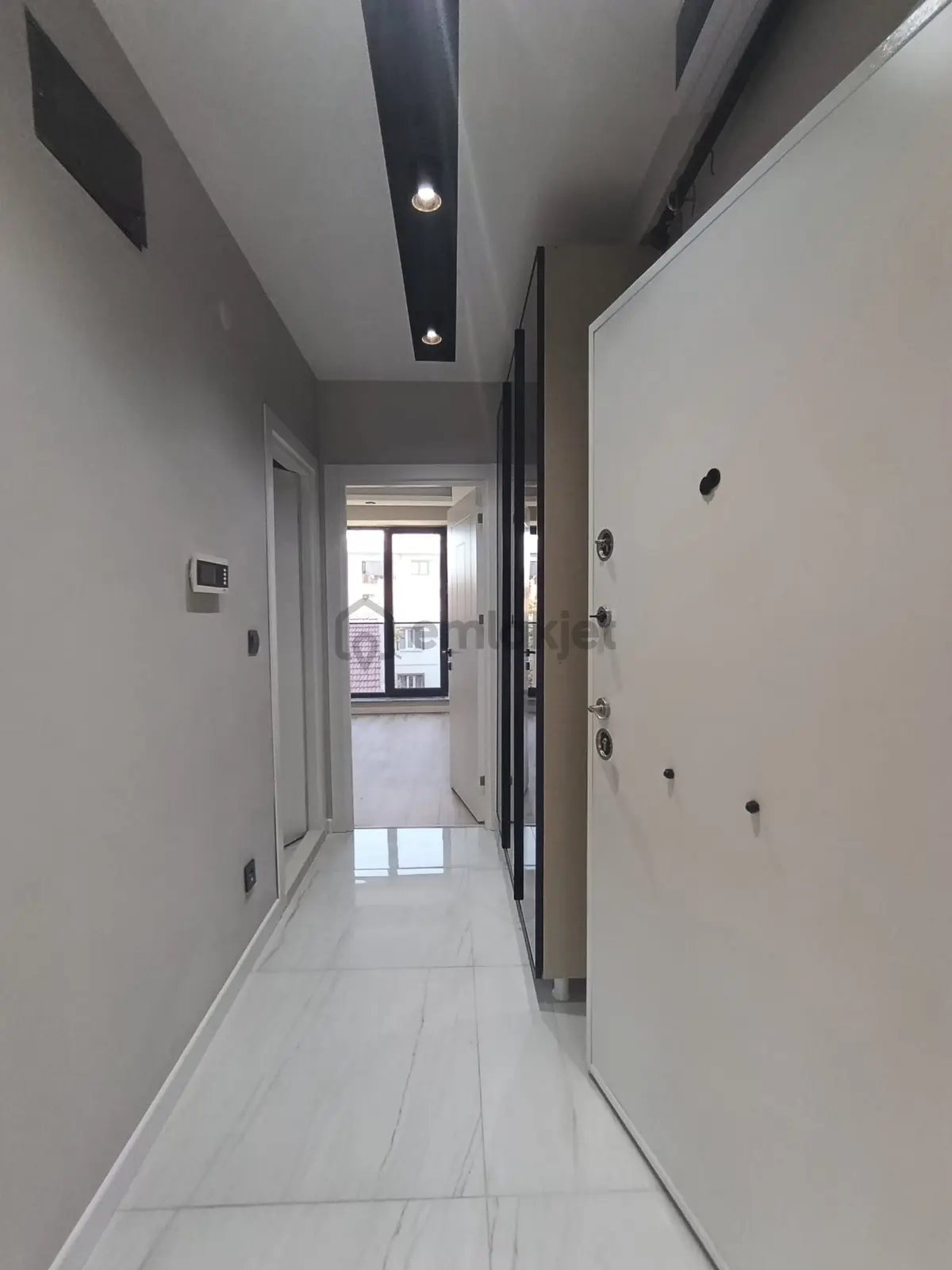 Çamlıca Mahallesinde Satılık 1+1 Daire - 8