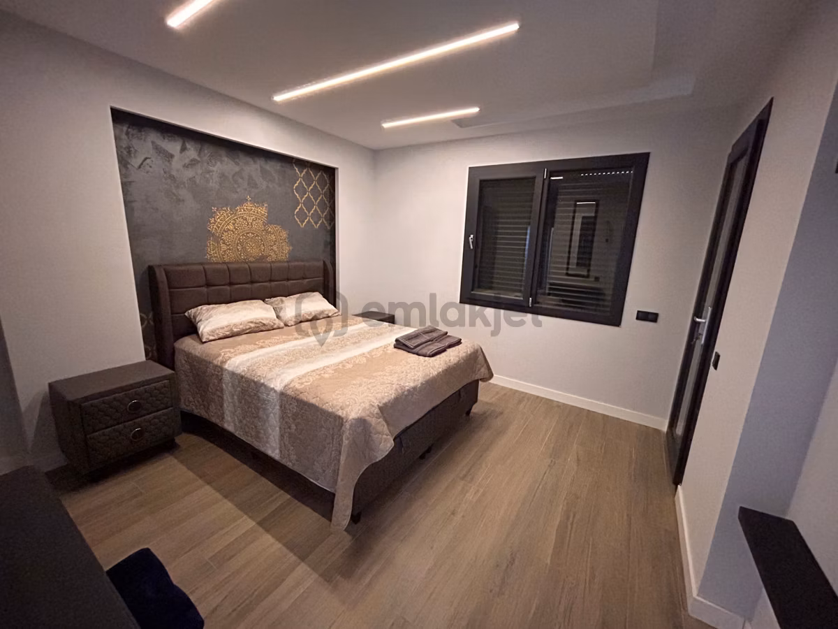Kuşadası Merkezde Doğalgazlı 4+1 Müstakil Villa - 13