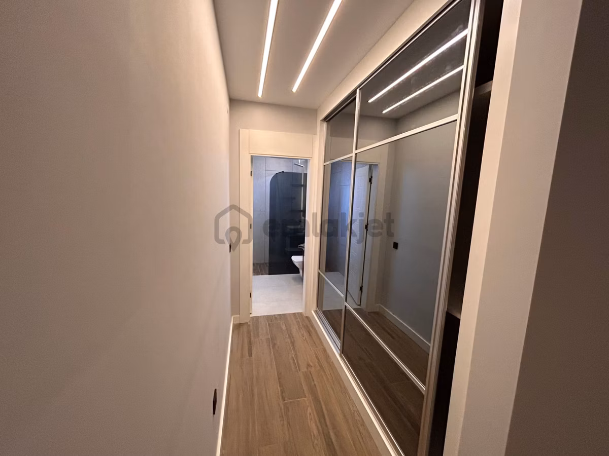 Kuşadası Merkezde Doğalgazlı 4+1 Müstakil Villa - 15