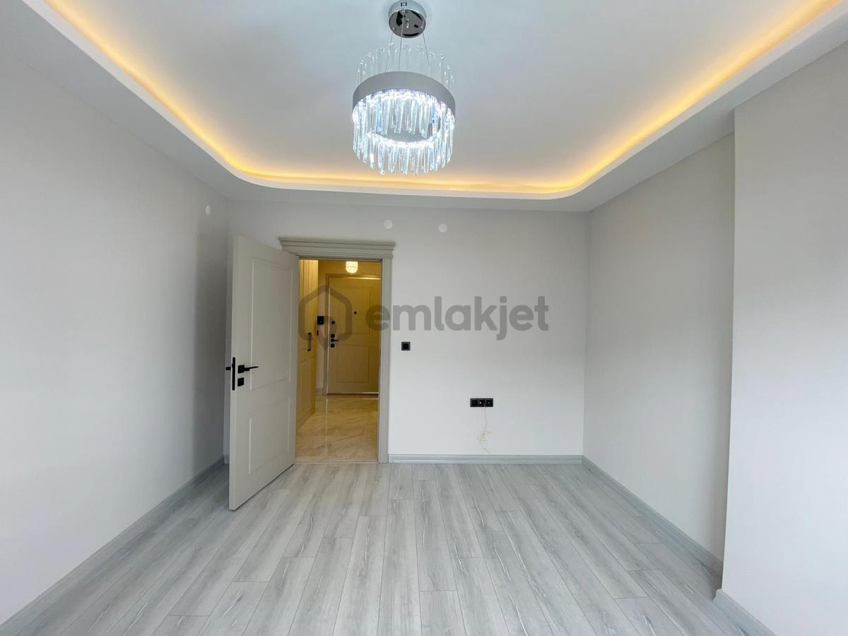 Hisarda Cadde Yakını Sıfır E.banyolu 3+1 3. Ara Kat !!! - 18