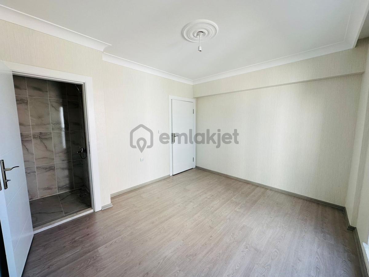 Başpınar'da E.banyolu Full Yapılı 3+1 Ara Kat Satılık Daire !! - 14