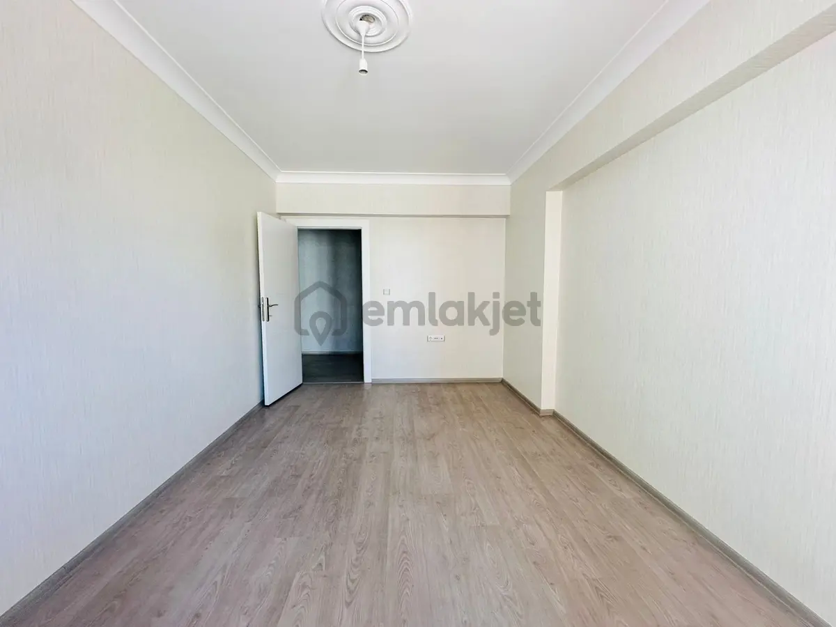Başpınar'da E.banyolu Full Yapılı 3+1 Ara Kat Satılık Daire !! - 16