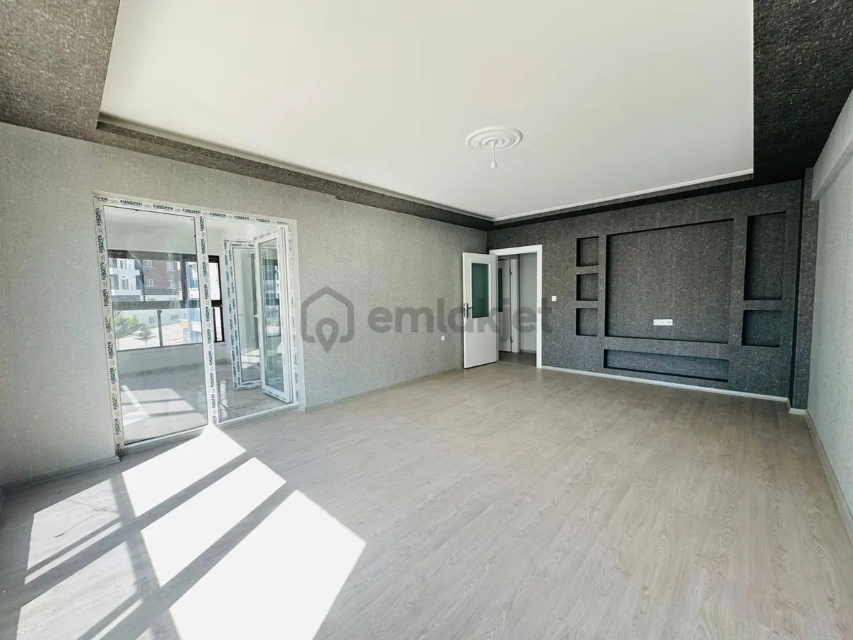 Başpınar'da E.banyolu Full Yapılı 3+1 Ara Kat Satılık Daire !! - 6