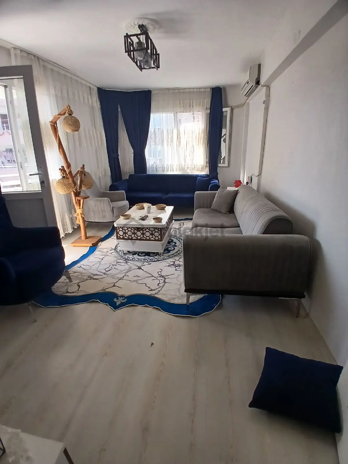 İzmir Torbalı Cumhuriyet Mahallesinde 2+1 Arakat Daire Satılık - 4