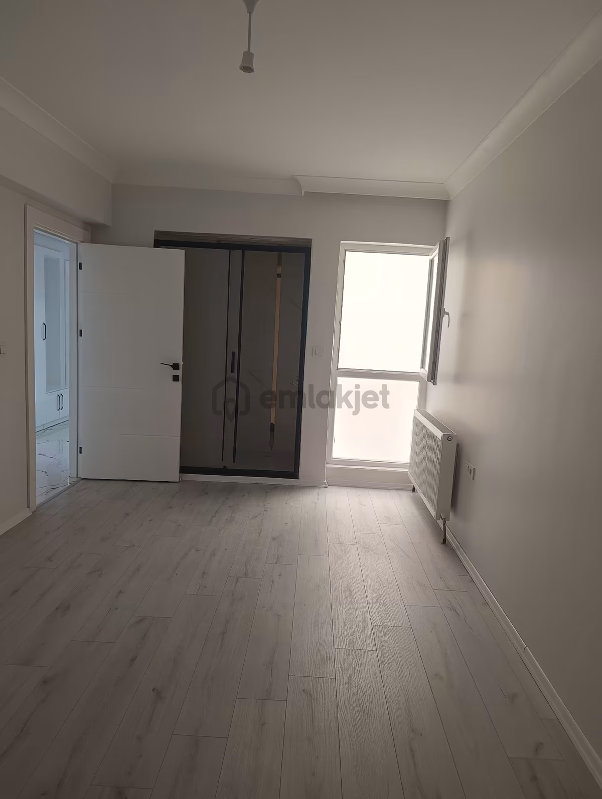 Segmenlerde 3+1 Ara Katta Göl Manzaralı Daire - 13