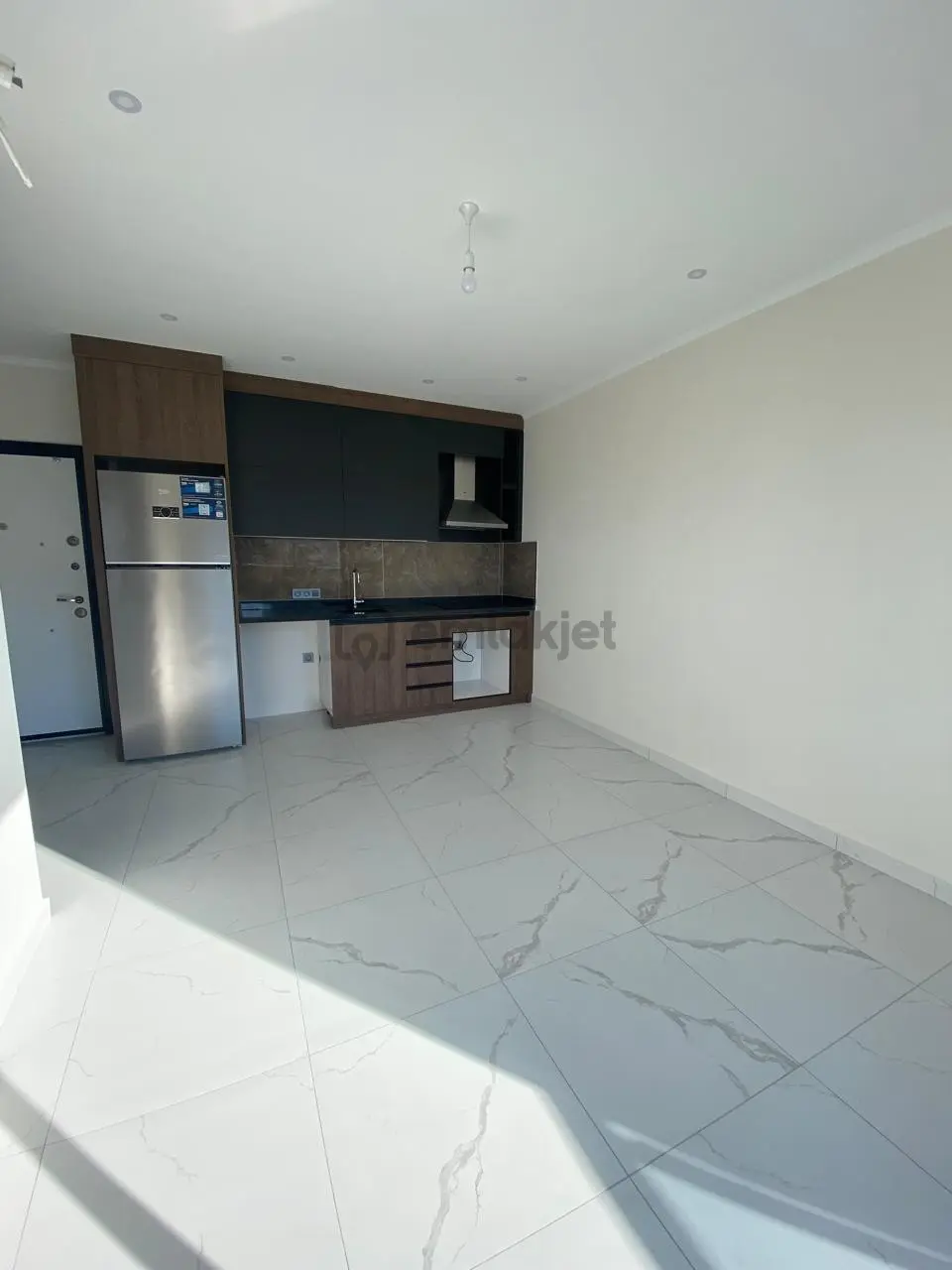Alanya Mahmutlar Site İçerisinde 1+1 Satılık Daire - 11