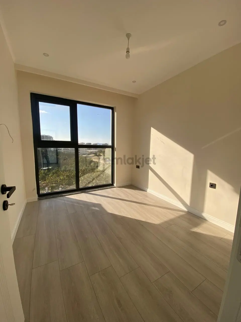 Alanya Mahmutlar Site İçerisinde 1+1 Satılık Daire - 12