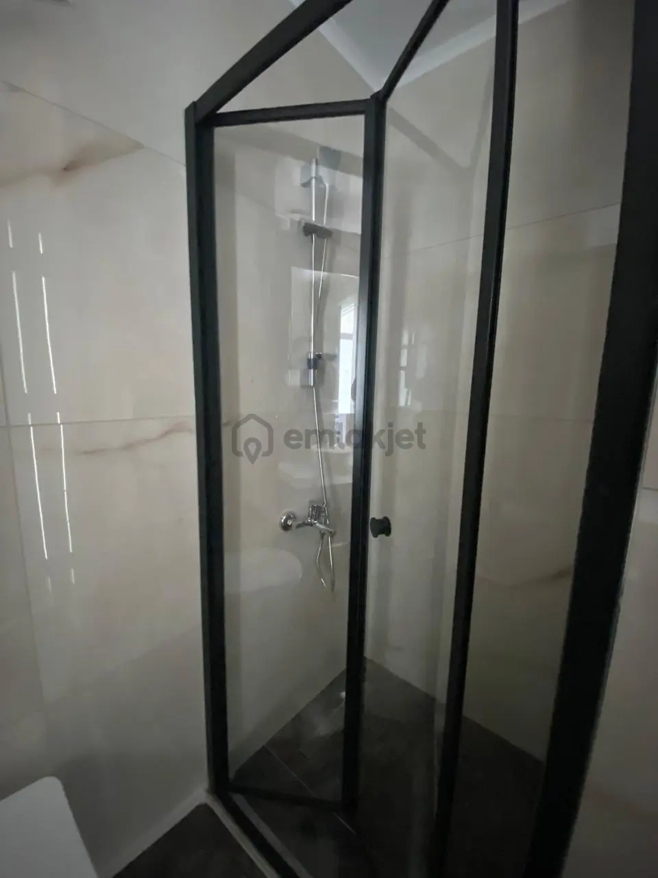 Alanya Mahmutlar Site İçerisinde 1+1 Satılık Daire - 7