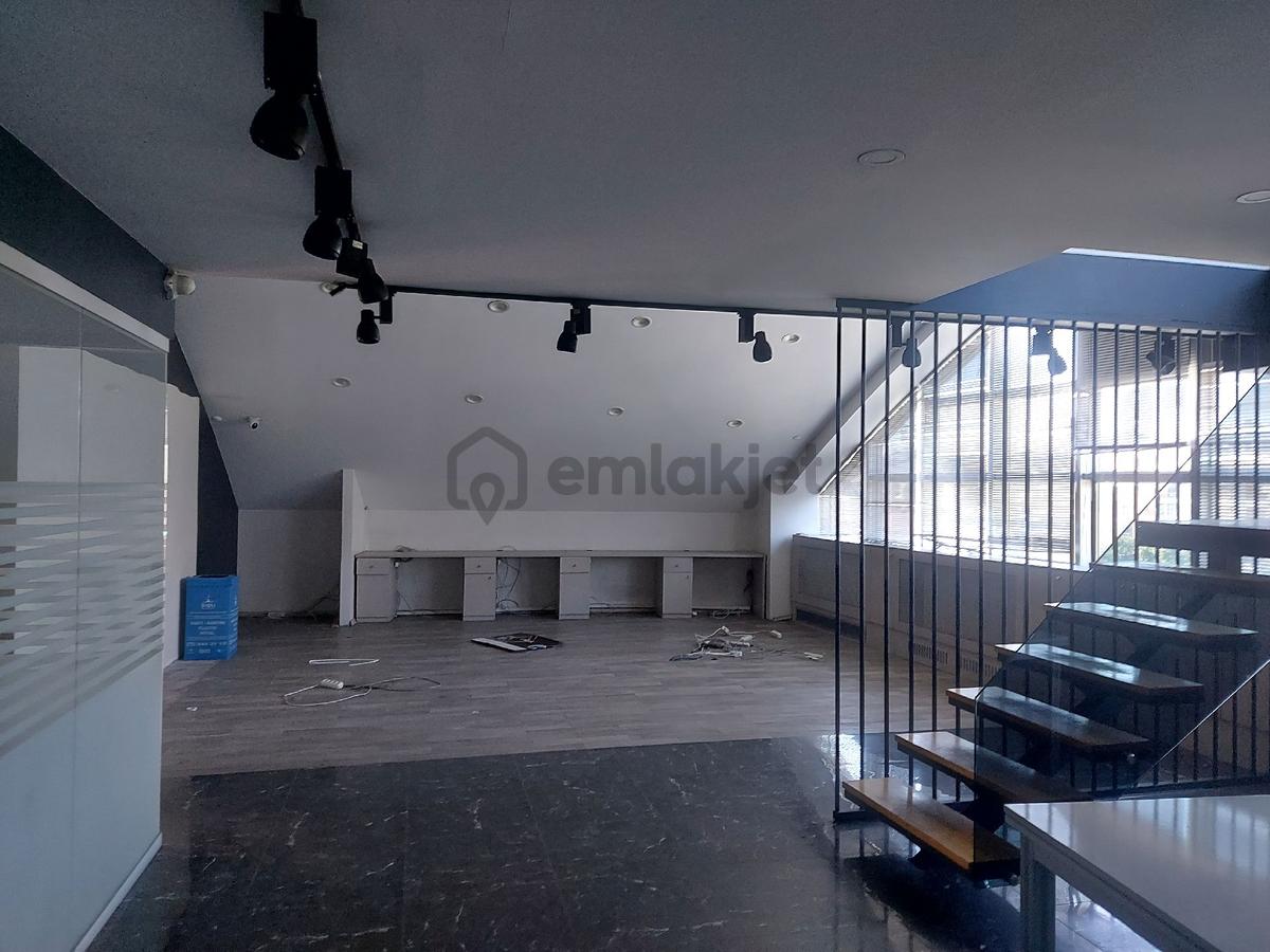 Şişli Kiralık Ofis 550 M2 Dublex - 8