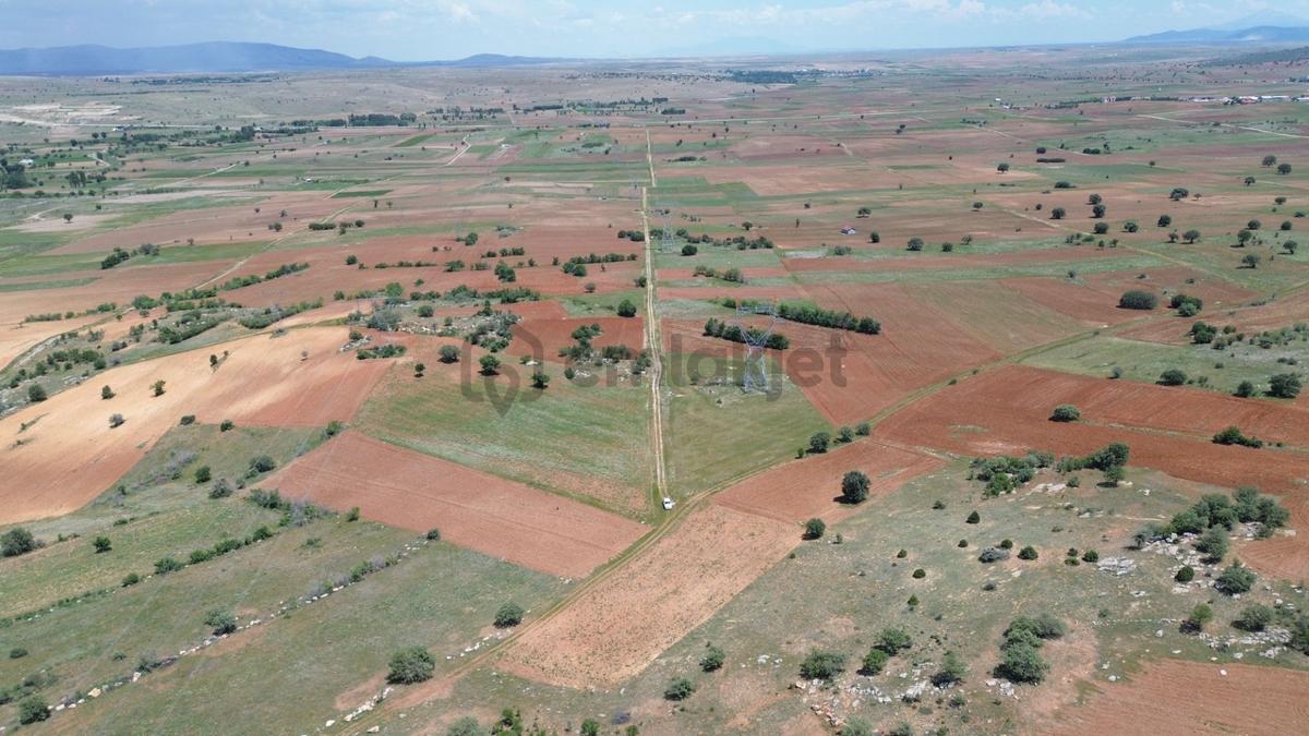 Akören Tülce De 2.344 M2 Müstakil Tapulu Tarla - 11