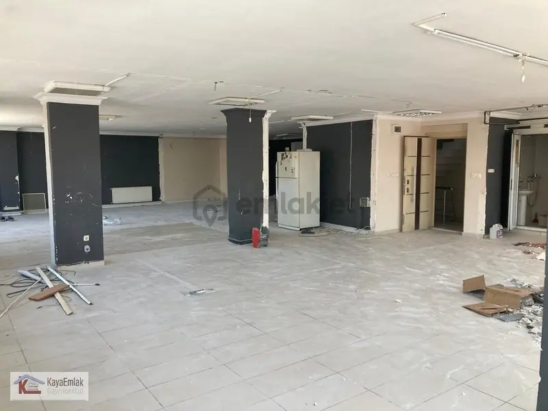 Cadde Üzeri Kiralık Ofis Katları - 3