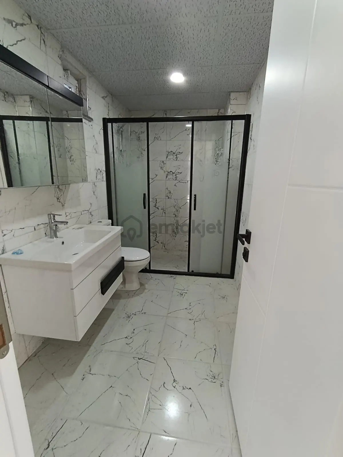 Çamlıca Karanfillerde Özel Garajlı 3+1 Satılık Daire - 15