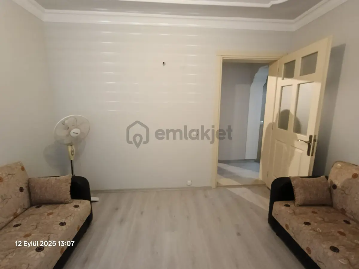 Pamukören'de Geniş Bahçeli 4+2 Müstakil Ev - 21
