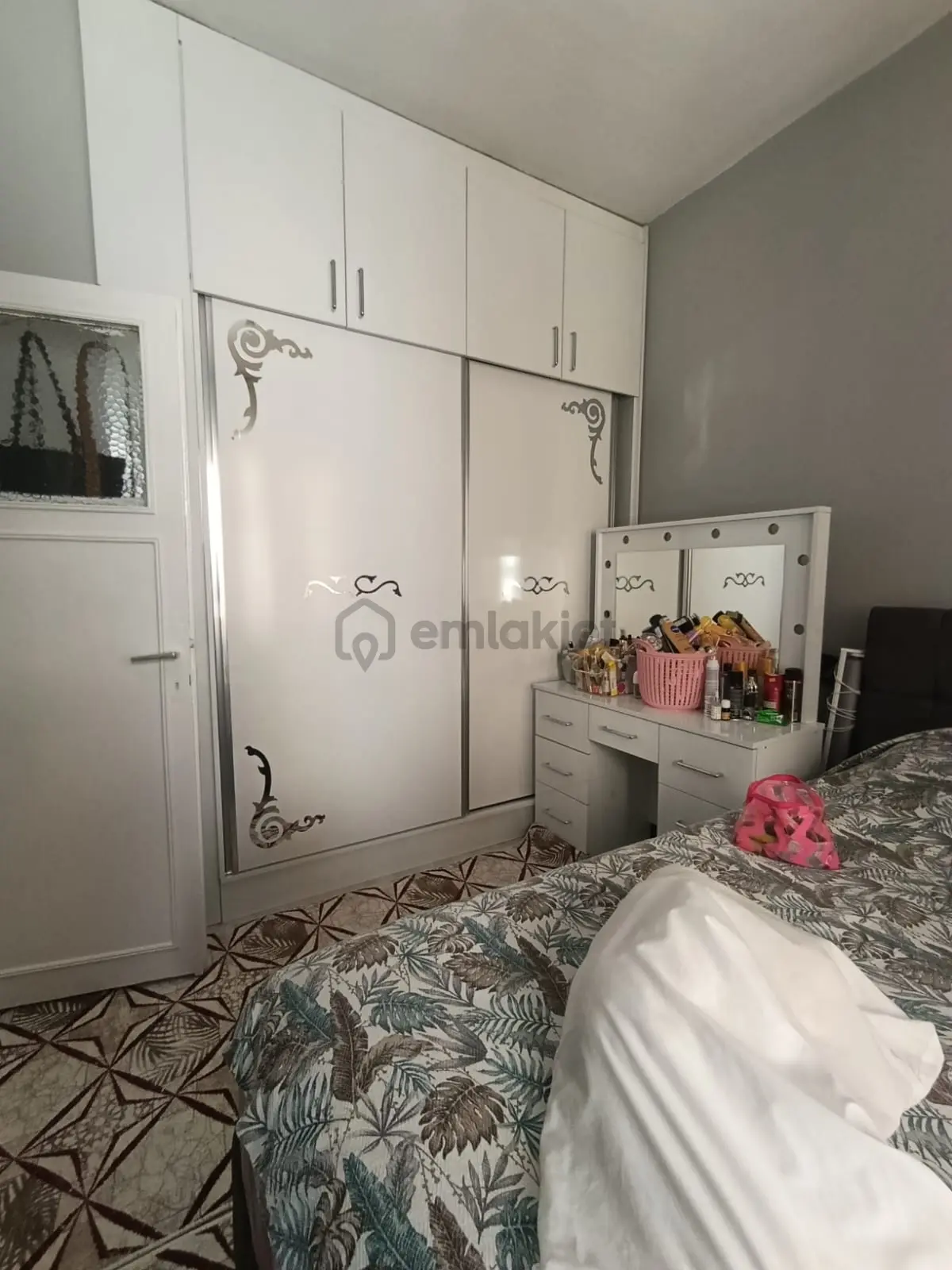 Yenimahallede Satılık 2+1 Ara Kat Daire - 15