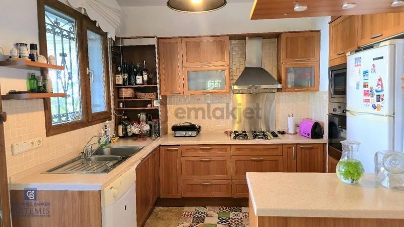 Bodrum Torba'da Satılık Bahçeli Trıplex Müstakil Ev - 4