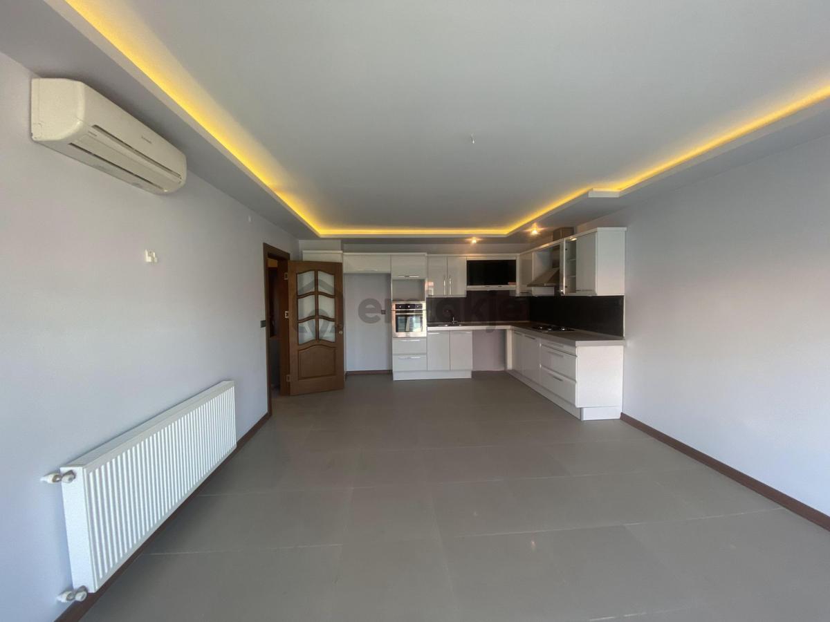 Ayvalık Sarımsaklı Da Satılık Daire.denize 180 Metre Mesafede - 9