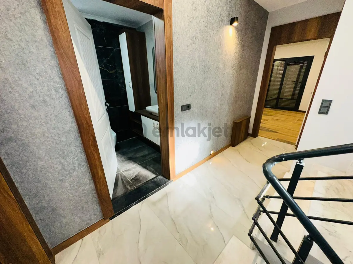 Güre De 3+1 Lüx Satılık Villa - 31