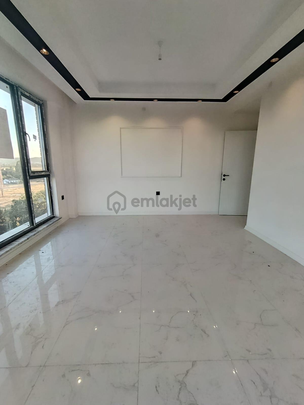 Çamlıca Mahallesi Birlik 2 Cadde Üstü Satılık 3+1 Daire - 9