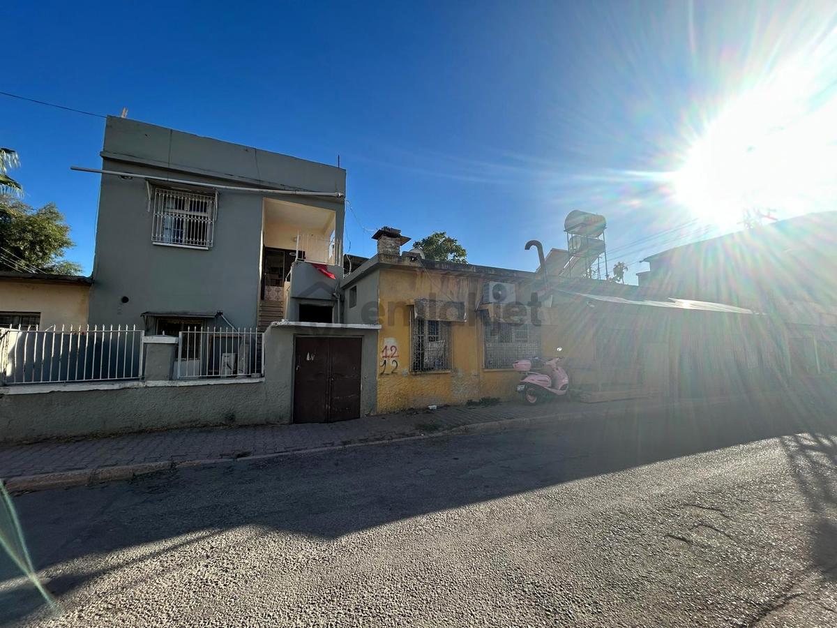 İstiklal Mah.merkezde 342 M2 Arsa İçerisinde Satılık Müstakil Ev - 6