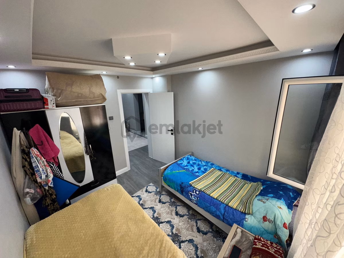 Eğtim Mahalesinde Satılık İki Katlı Kargir Bina - 12