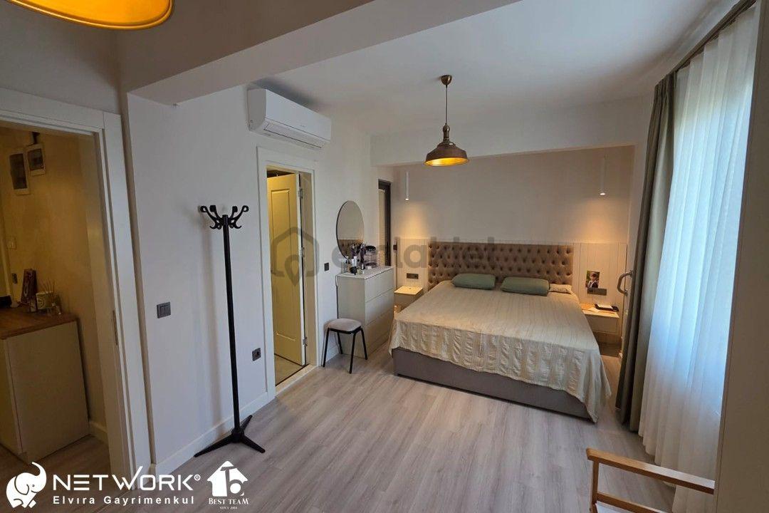 Oasis Avm Yakını Eskiçeşme İlmik 2 Sitesinde 4+1 - 26