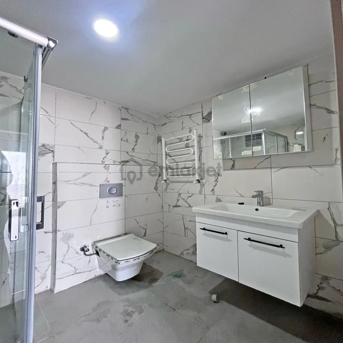 2+1 Site İçeridinde Merkezi Konumda Satılık Daire - 12