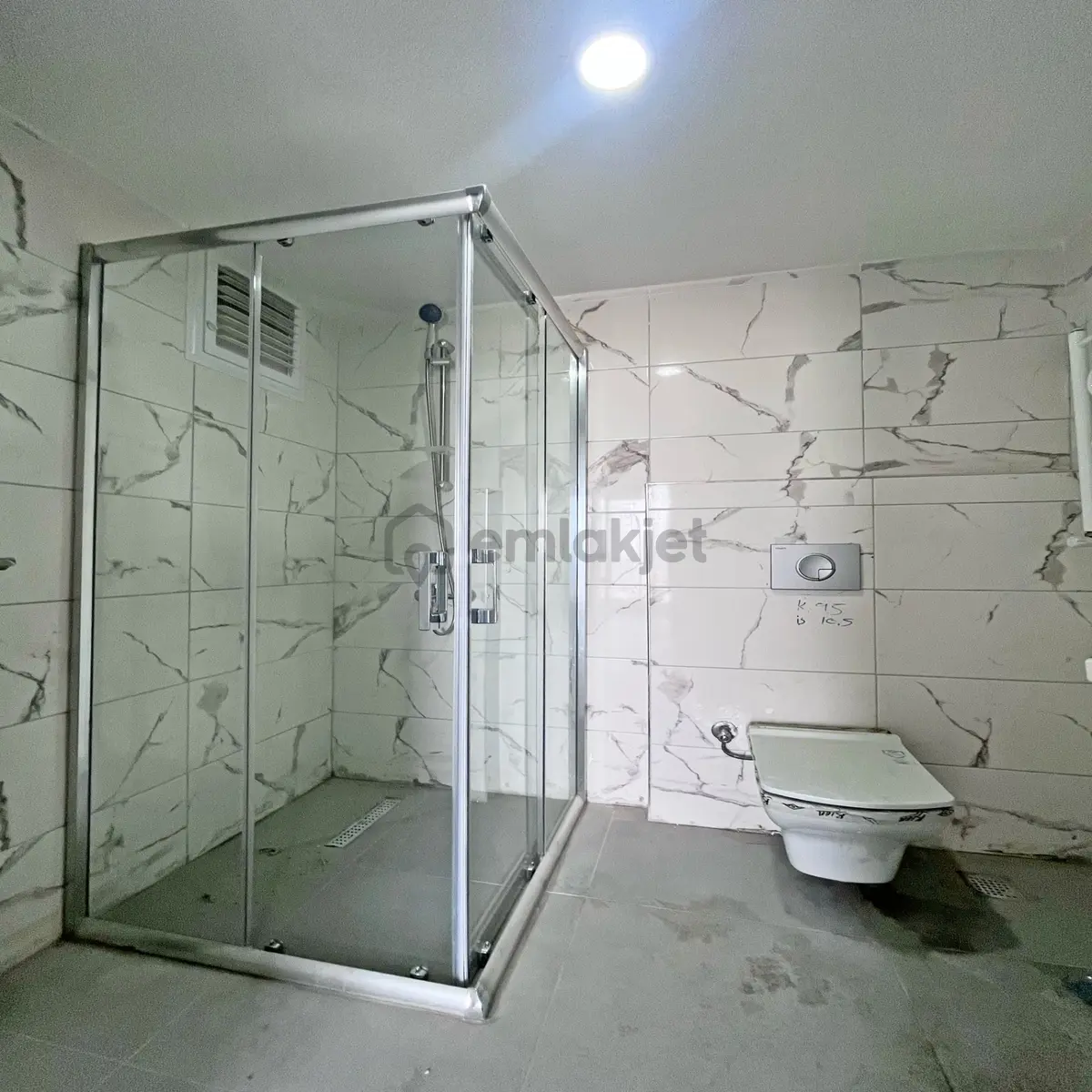 2+1 Site İçeridinde Merkezi Konumda Satılık Daire - 4