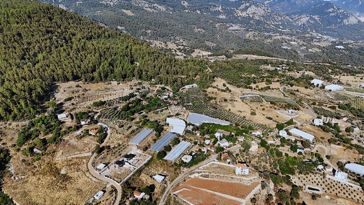 Antalya Kumluca'da Deniz Manzaralı Arsa - 11
