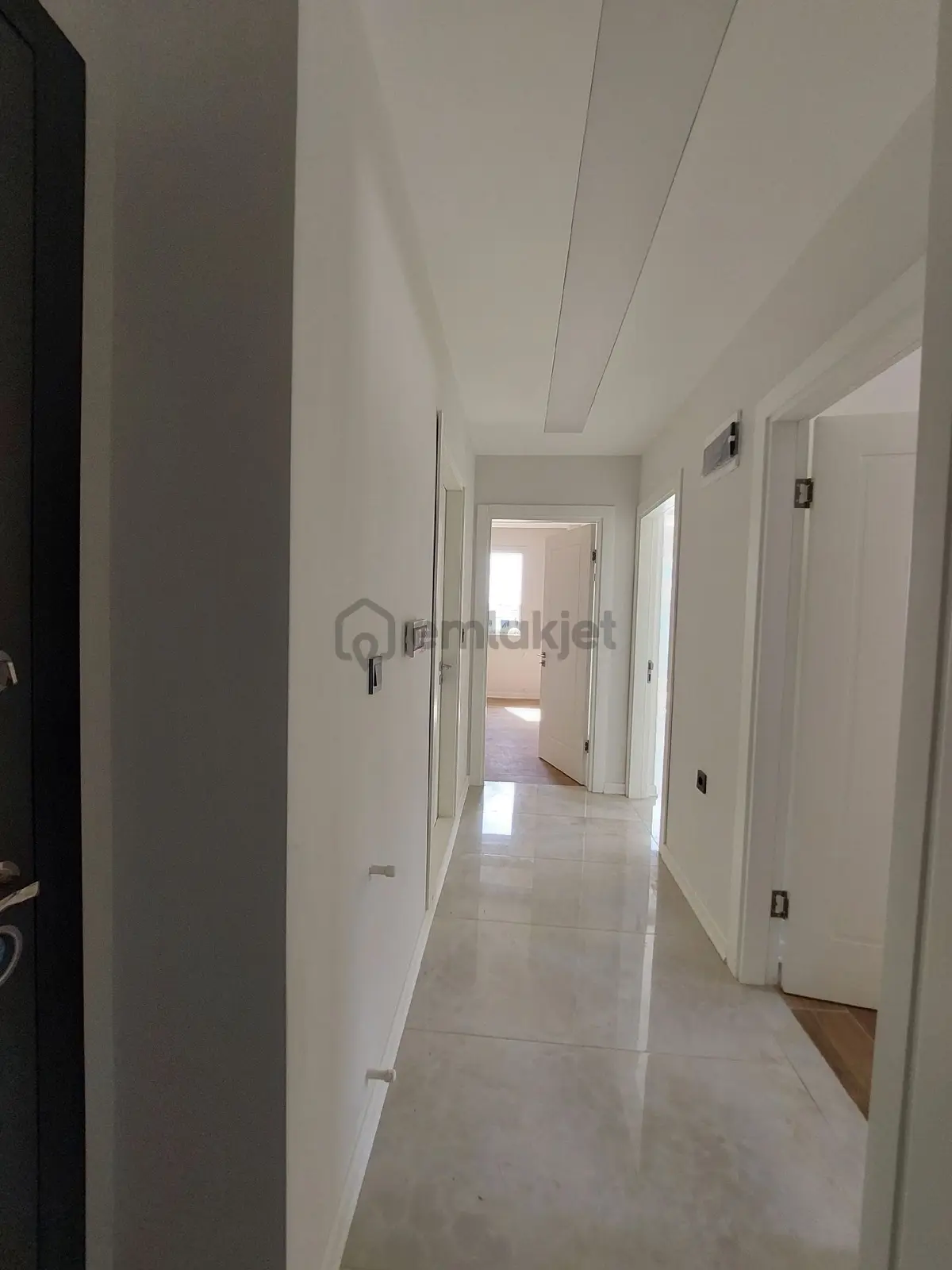 Denize 250m 2+1 Muhteşem Peyzaj Alanı Plaj Alanlı - 27