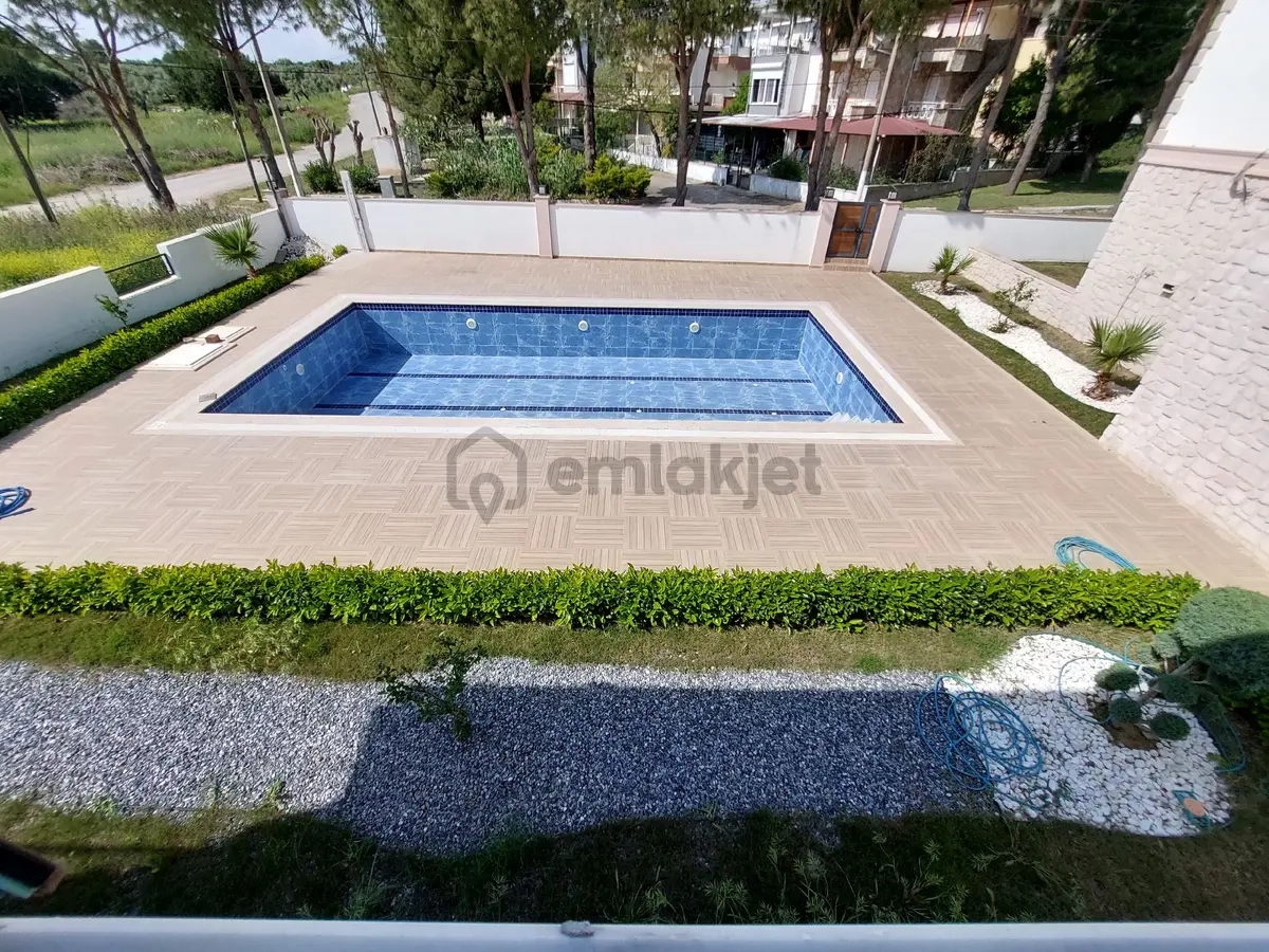 Denize 250m 2+1 Muhteşem Peyzaj Alanı Plaj Alanlı - 26