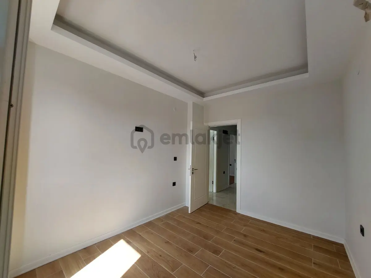 Denize 250m 2+1 Muhteşem Peyzaj Alanı Plaj Alanlı - 13