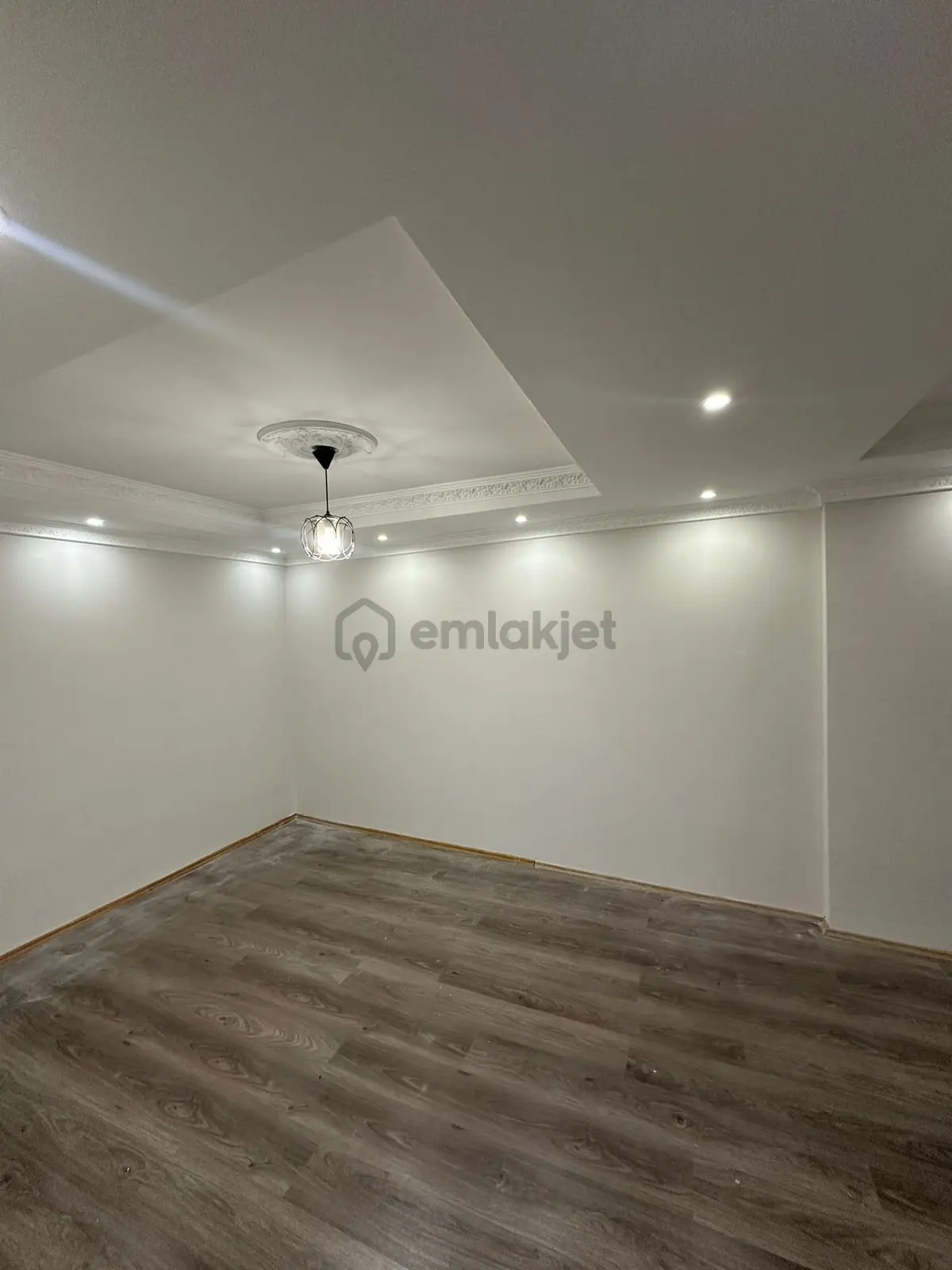 Alipaşa Mahallesinde Satılık 5+1 Dublex Geniş Daire - 15