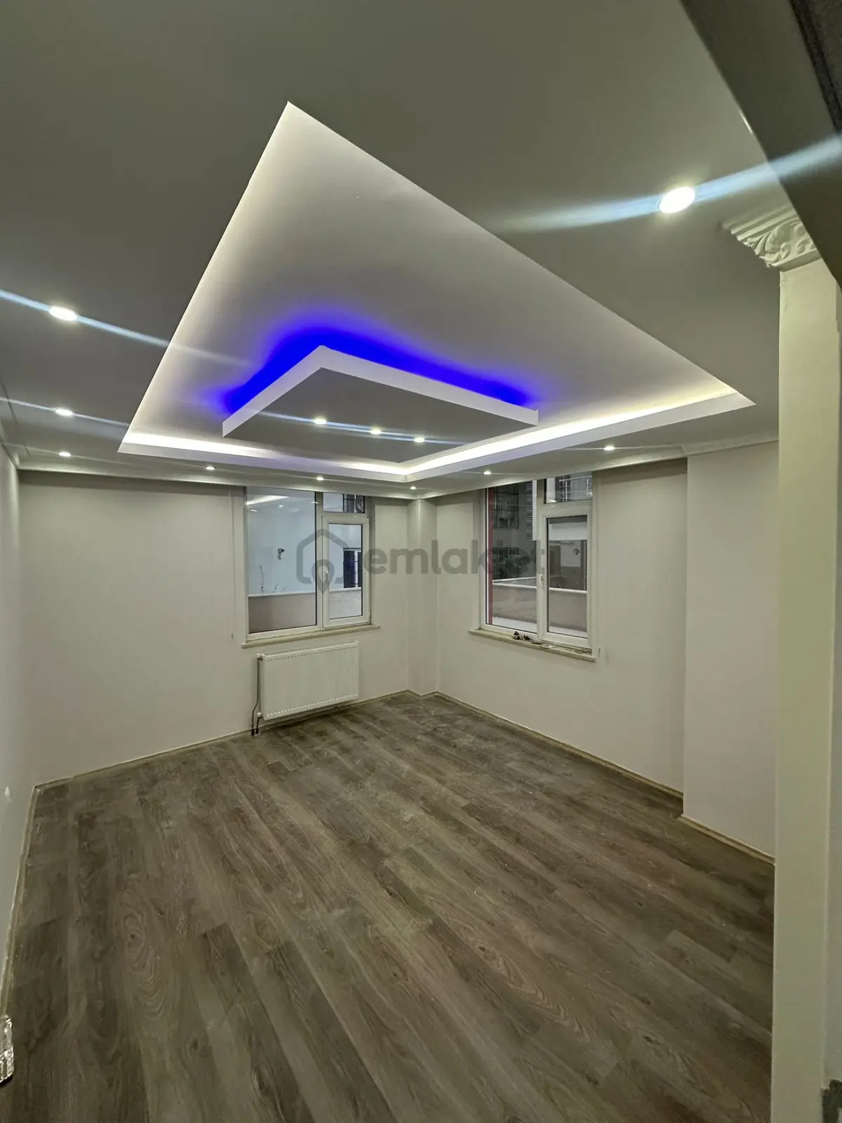 Alipaşa Mahallesinde Satılık 5+1 Dublex Geniş Daire - 22