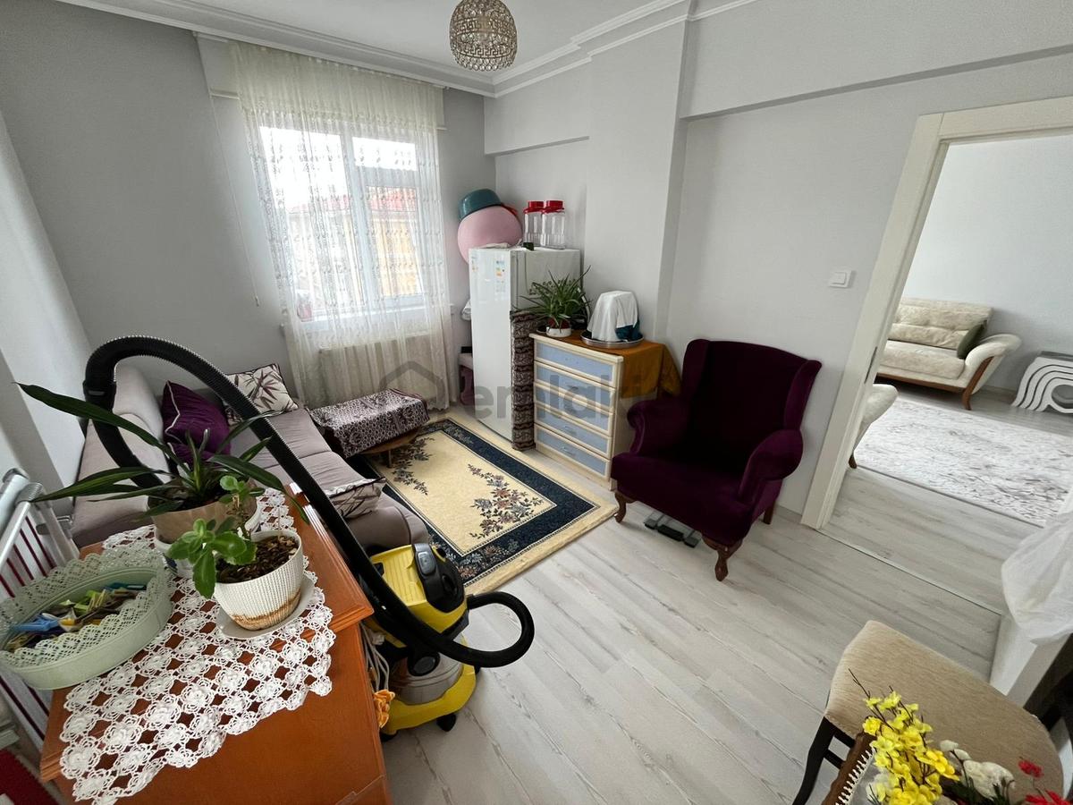Etlik'te Cadde Üzerinde Full Yapılı 2+1 Daire! - 14