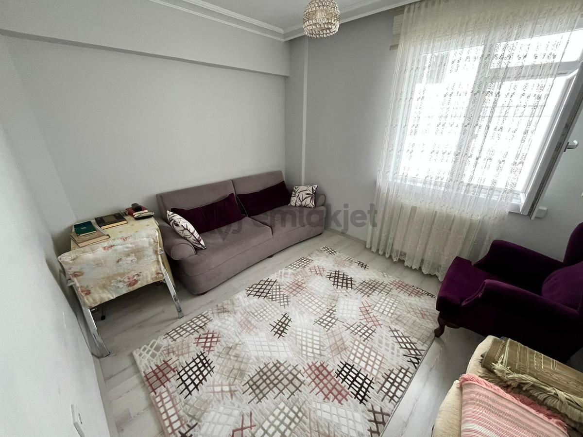Etlik'te Cadde Üzerinde Full Yapılı 2+1 Daire! - 11