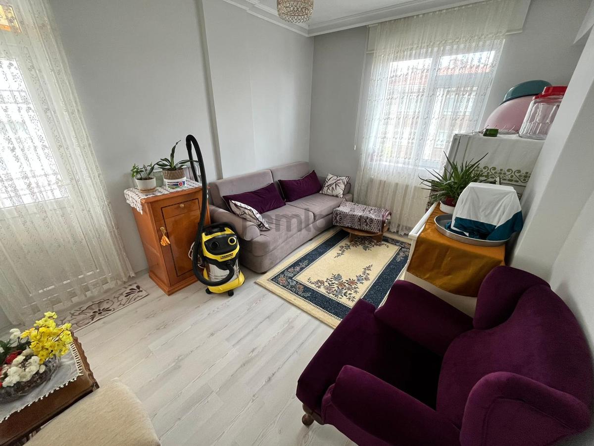 Etlik'te Cadde Üzerinde Full Yapılı 2+1 Daire! - 16