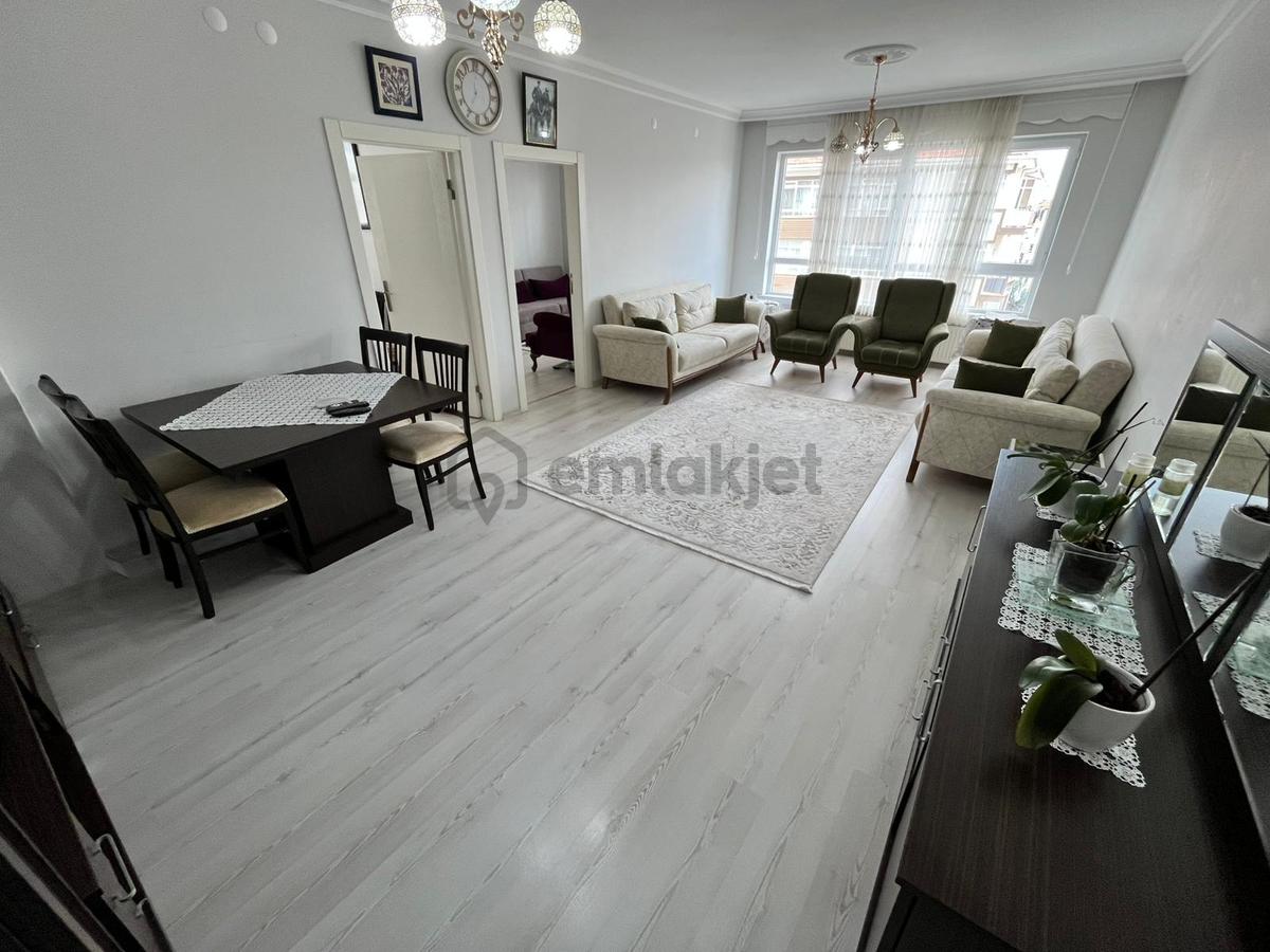 Etlik'te Cadde Üzerinde Full Yapılı 2+1 Daire! - 6
