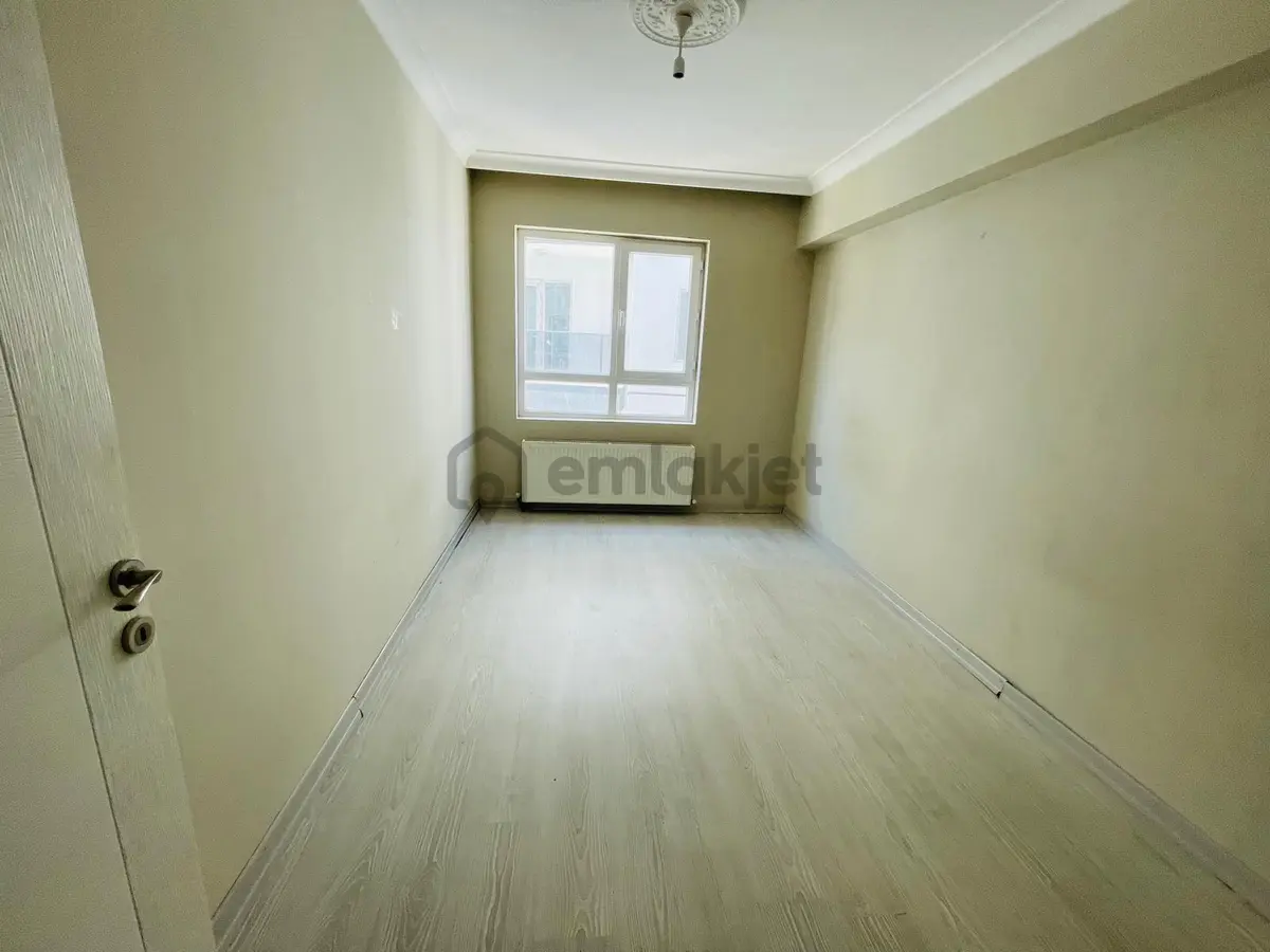 Karakaya'da Genç Binada 3+1 Daire! - 15