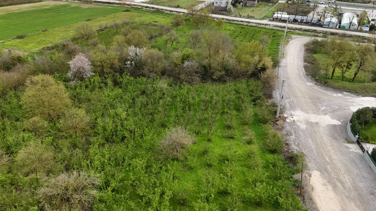 Konuralp'te 4 Kat %35 Konut İmarlı Satılık 922 M2 Parsel - 23