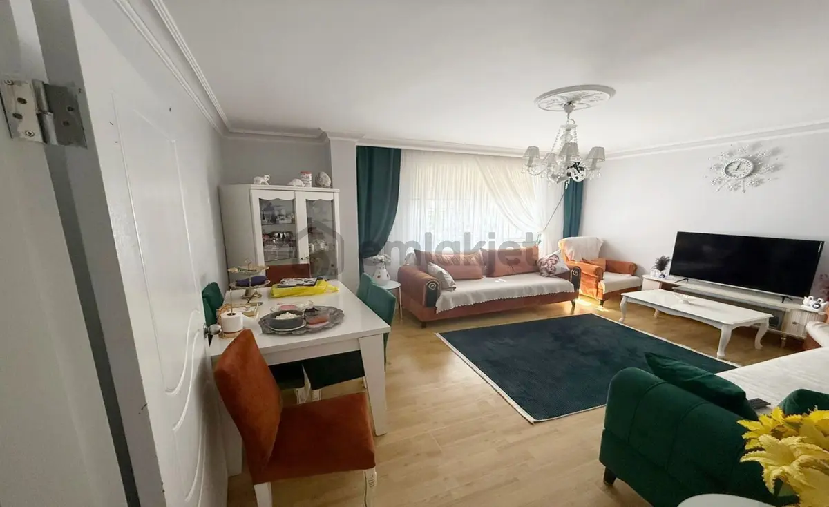Kanuni Mahallesi'nde 3+1 Yapılı Daire! - 3