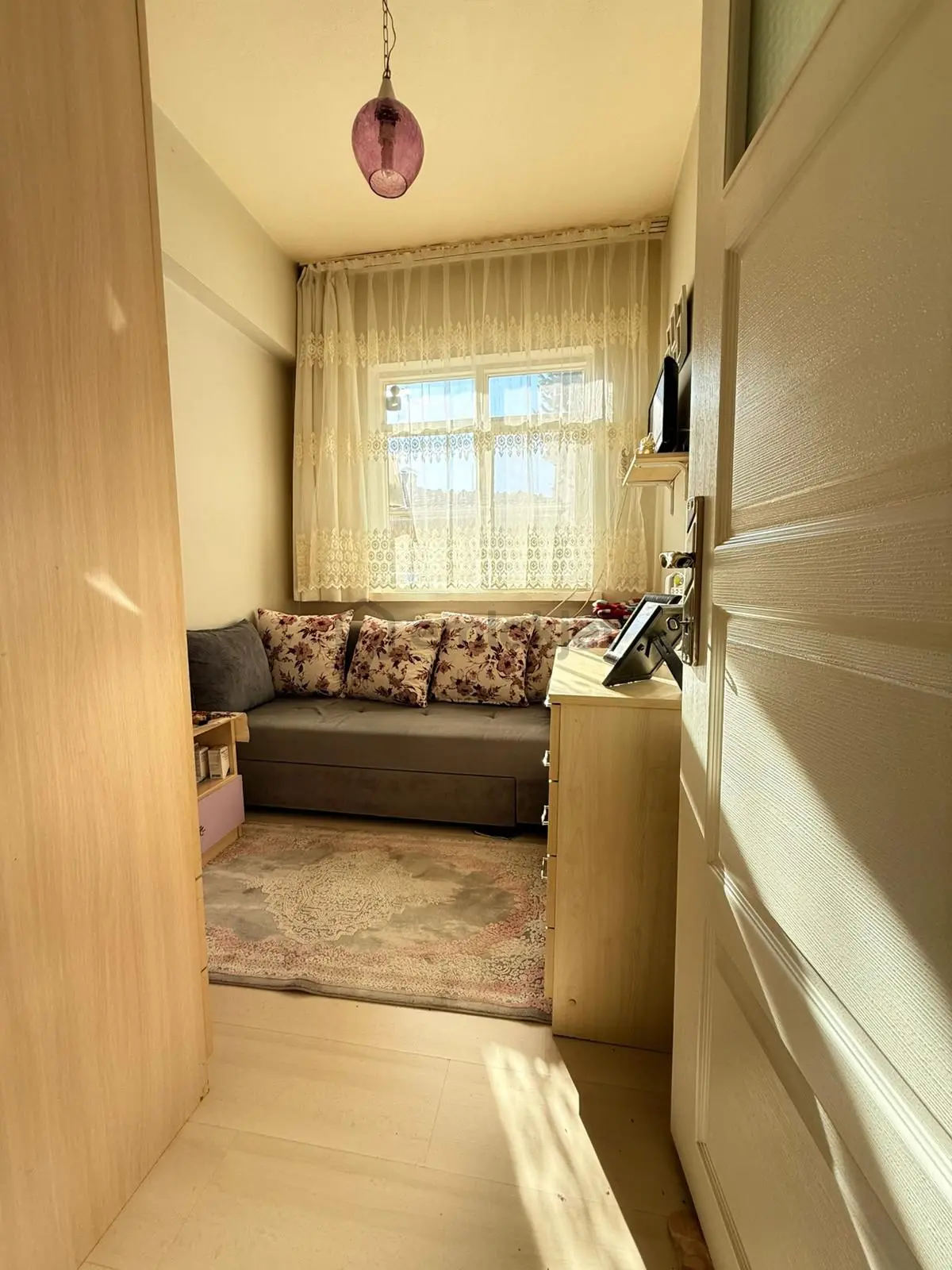 Bağlarbaşı'nda Cadde Üzeri 3+1 Daire! - 8