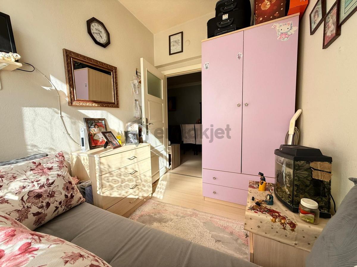 Bağlarbaşı'nda Cadde Üzeri 3+1 Daire! - 10
