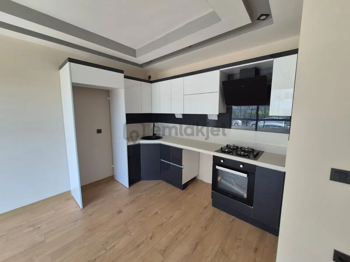 Poyraz Gayrimenkul'den Altınkum'da Satılık Sıfır 2+1 Yüksek Giriş Daire - 2