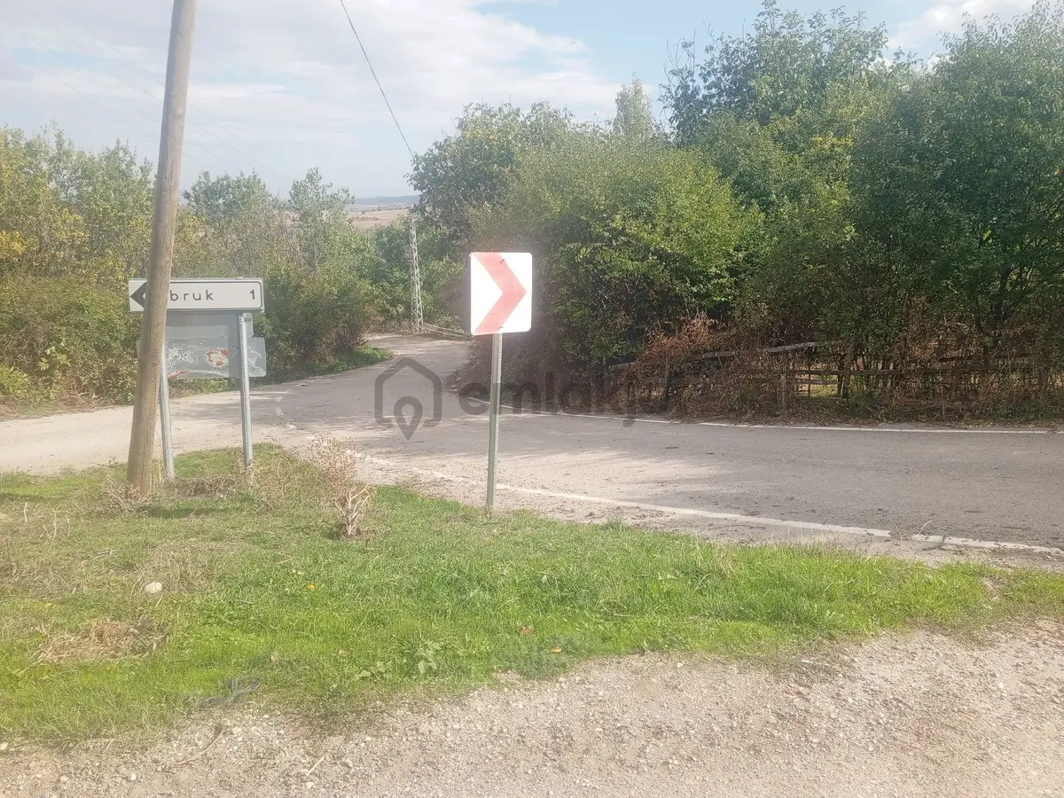 Kastamonu Merkez Saraycıkta Ev-bahçe-tarla - 16