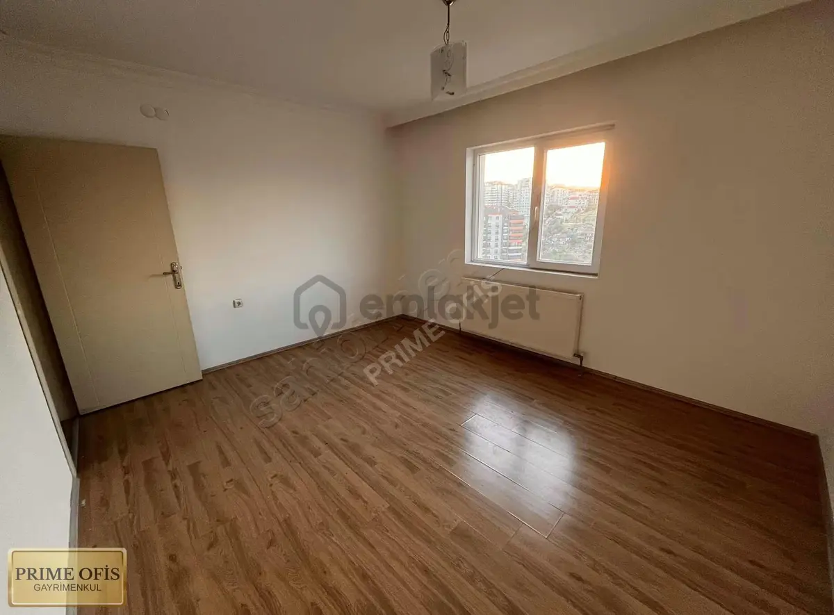 Şehitler Caddesi Üzeri 4+1 Asansörlü Dubleks - 35