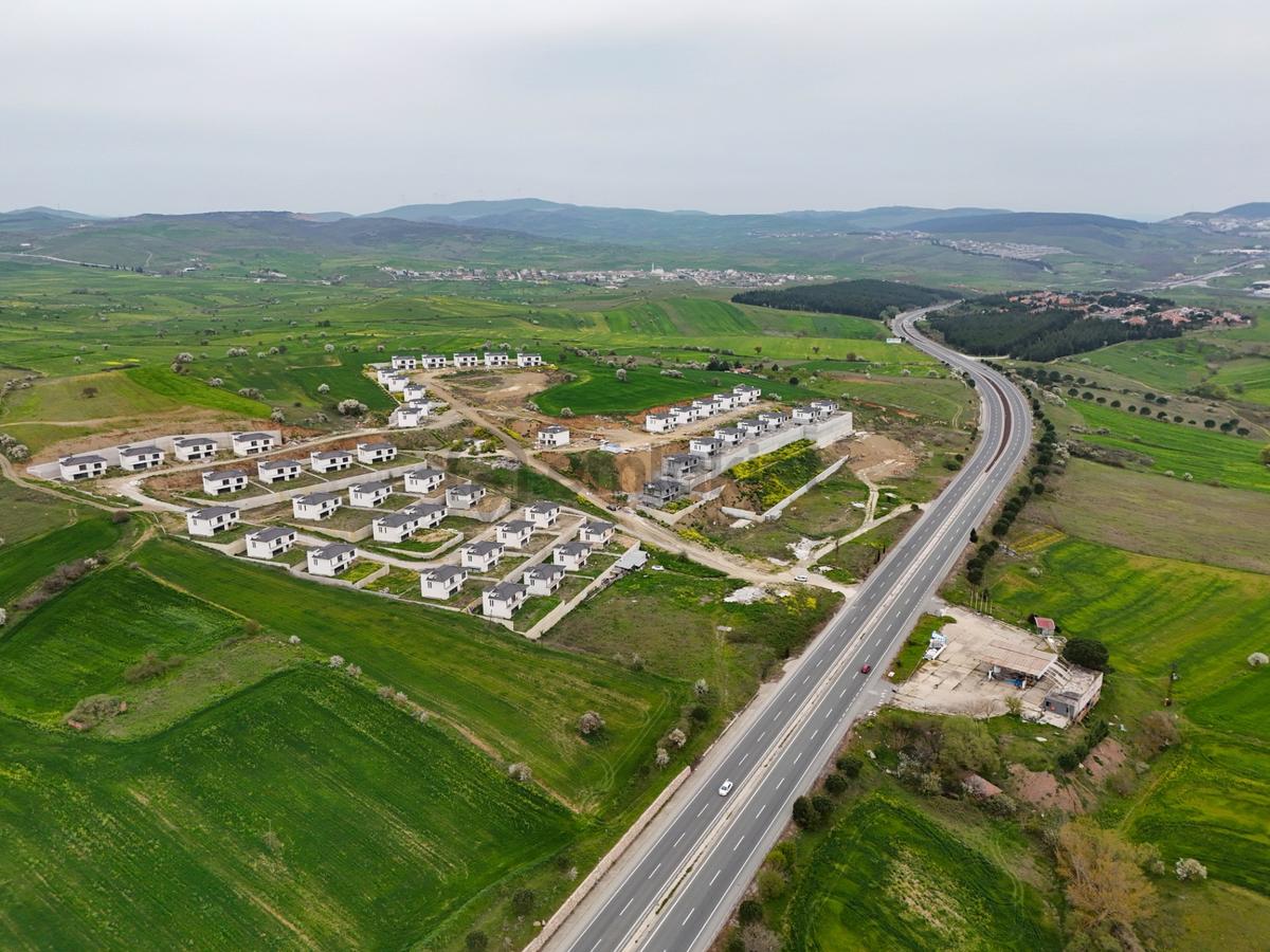Balıkesir Karesi Naipli'de Satılık 4+1 252 M² Köşe Villa - 5